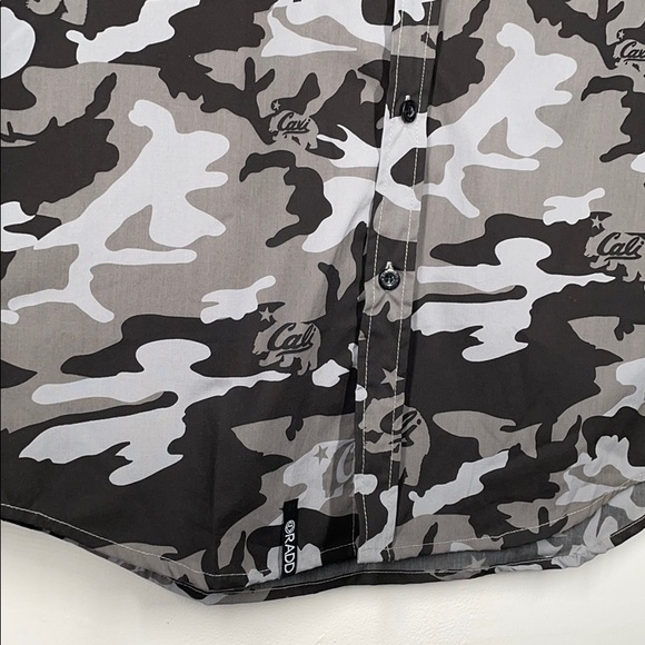Men’s ORADD Black/Grey Camo Button Up Shirt NWT - Picture 4 of 7